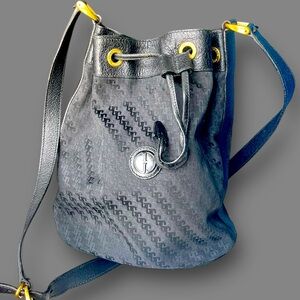 Authentic vintage Gucci bucket bag